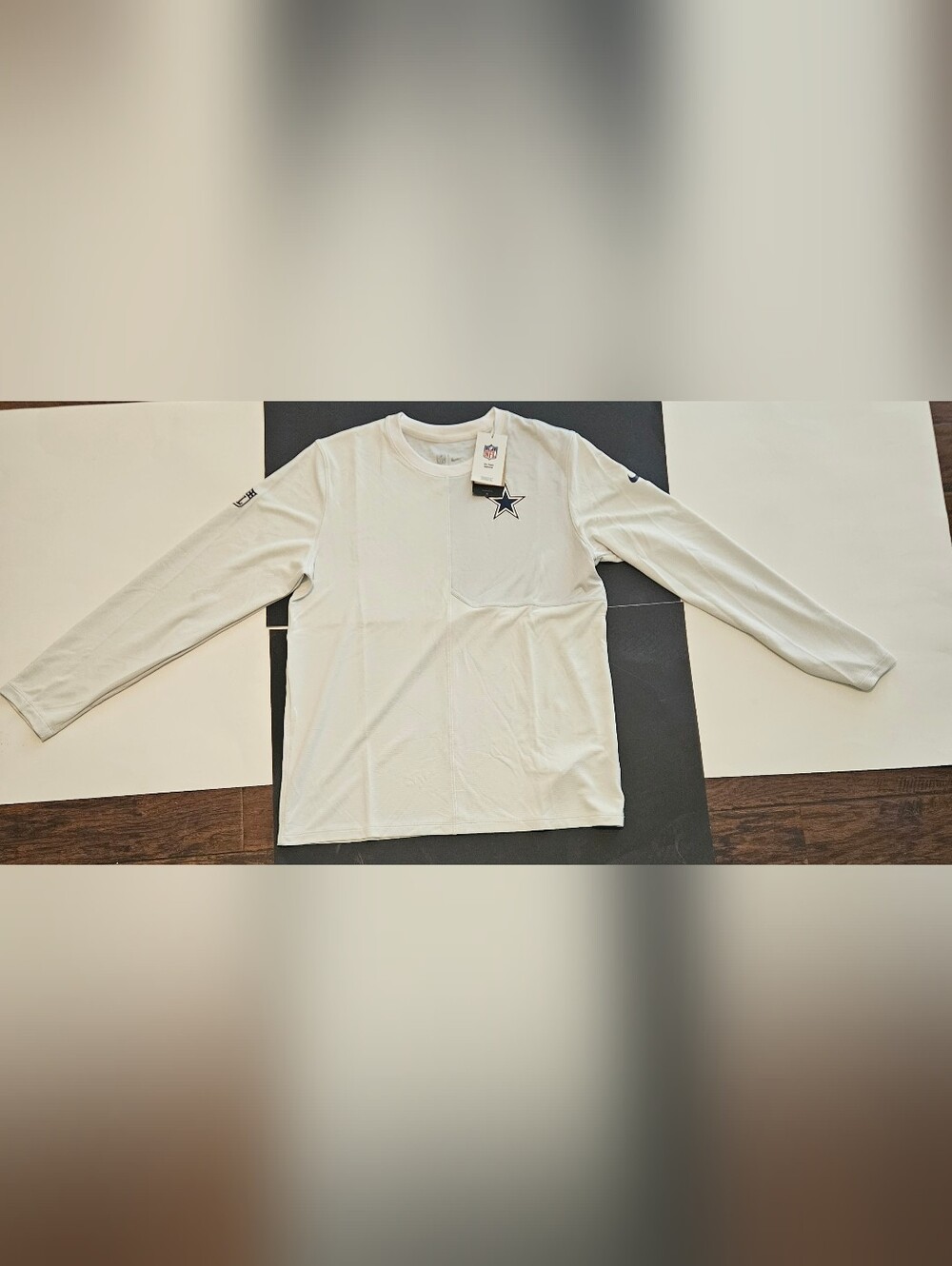 Large Dallas Cowboys Nike "On Field Apparel" Dri-FIT Long Sleeve Tee